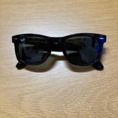Ray-Ban Wayfarer サングラス ケース付きのサムネイル