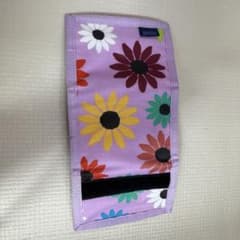BAGGU 三つ折りナイロンウォレット 花柄のサムネイル