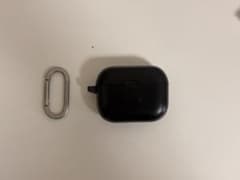 UNIQ AirPods Prnd 第3世代用 ケース ブラック カラビナ付き