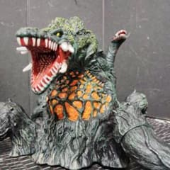 ゴジラ怪獣　ビオランテソフビリアル塗装モデル（2985se） ゴジラ怪獣 ビオランテソフビリアル塗装モデル（2985se） - メルカリ