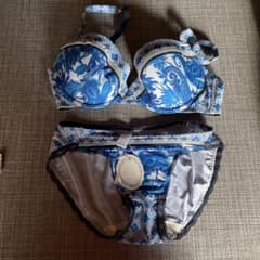 ブラジャー　ショーツのサムネイル