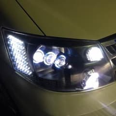 最終値下げ！！！アルファード10前期 8連イカリング フルLEDのサムネイル