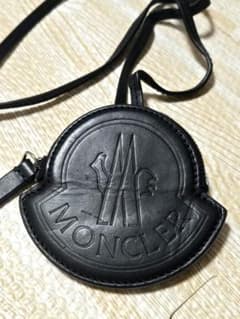 d*o様 【MONCLER 】ブラック レザーケース　小銭入れ d*o様 【MONCLER 】ブラック レザーコインケース 小銭入れ - メルカリ