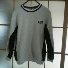 キッズLナイキトレーナー難ありのサムネイル