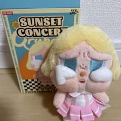 POPMART crybaby sunset concert クライベイビーのサムネイル