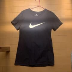 NIKE Tシャツ　半袖のサムネイル