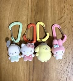 サンリオ カラフルカラビナマスコットチャーム ガチャ4種セット　セミコンプのサムネイル
