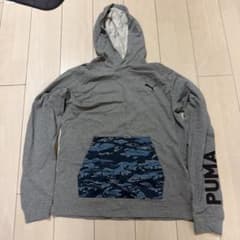 PUMA グレー フード付きパーカー 迷彩ポケットMのサムネイル