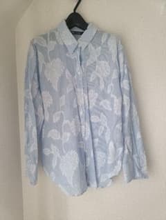 ZARA 水色 花柄 長袖シャツ Mのサムネイル
