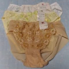 【タグ付】ワコール　パンツ　３枚セットのサムネイル