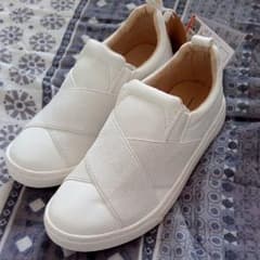 ZARA スニーカー　30　18.8cm　新品未使用のサムネイル