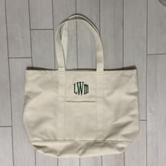 LWm 刺繍　キャンバストートバッグのサムネイル
