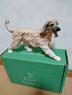 美品 ロイヤルドルトン 犬の置物 陶器製 リヤドロ - メルカリ