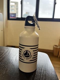 【非売品】PETIT BATEAU ストライプ水筒のサムネイル