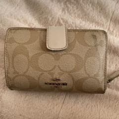 COACH コーチ 二つ折り財布のサムネイル