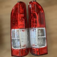 テールライト 赤 左右セット ハイエース - メルカリ