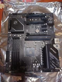 ASRock X570S PG Riptide マザーボードのサムネイル