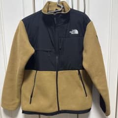 THE NORTH FACE フリースジャケット ベージュ・黒のサムネイル