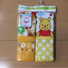 とも☆様専用  新品！プーさんお食事エプロン2枚組のサムネイル