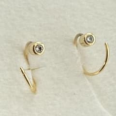 NOUE ピアス ダイヤモンド K18YG 左耳用 NOUE K18YG ダイヤモンド 0.03ct ピアス NP88D 両耳セット - メルカリ