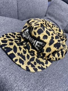 【専用】世界のワタナベ様　supreme キャップ　レオパードのサムネイル