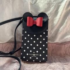 kate spade スマホショルダーバッグ 黒ドットのサムネイル