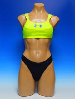 Under Armour セパレート水着 ビキニのサムネイル