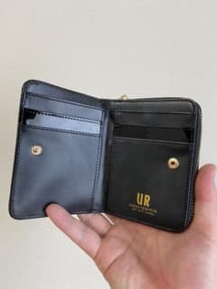 【新品】URBAN RESEARCH エナメルウォレットのサムネイル
