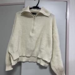 EVERY VERY NICE CRAUP ハーフジップ白ニットのサムネイル