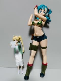 フィギュア ブルマとちょこのせプレミアムフィギュア伊地知虹夏 2点