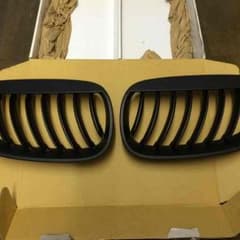 ☆SI VALES VALEO☆様専用 BMW E60用グリル 2のサムネイル
