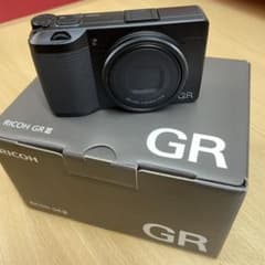 RICOH リコー GR3（保証書付2021/11/14まで）のサムネイル