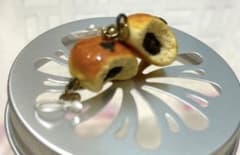 イヤリング 食品サンプル あんぱんのサムネイル