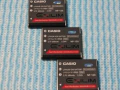 リチウムイオン充電池 カシオ純正品 NP-120 中古品3個のサムネイル