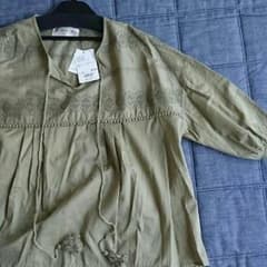 K&H様専用【今季新品】ナノユニバース タッセルブラウス カーキのサムネイル