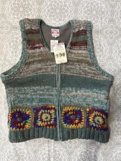 【新品】TITICACA チチカカ ニットベスト グレー 毛100% クロシェのサムネイル