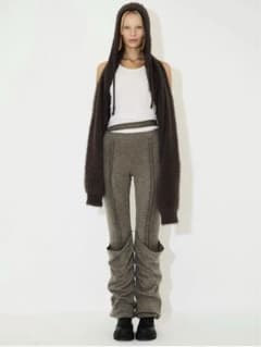 Viavanda double belt tuck knit pants - メルカリ