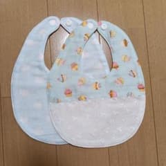 10/14まで ハンドメイド スタイ 2枚セット カップケーキ 雲柄のサムネイル