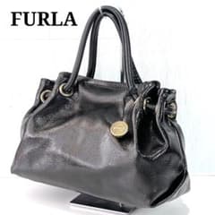 FURLA フルラ カルメン ハンドバッグ パテントレザー 黒 PVC エナメル 