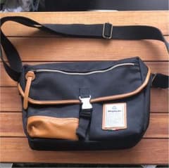 ※値下げ※Bianchi ショルダーバッグのサムネイル