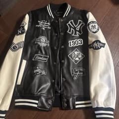 希少 MLB ニューヨーク・ヤンキース スタジャン 100 Yankees - メルカリ