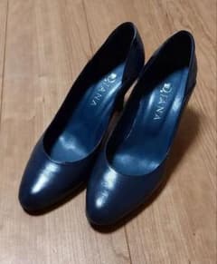 ダイアナ　ヒールパンプス　ネイビー　25.0cmのサムネイル