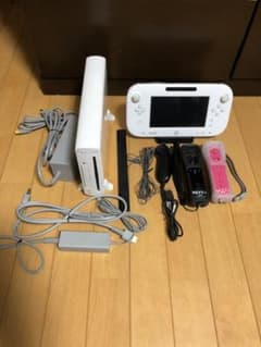 WiiU 本体 8GB ベーシック 付属品付きのサムネイル