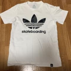 【最終値下げ】adidas アディダス　tシャツのサムネイル