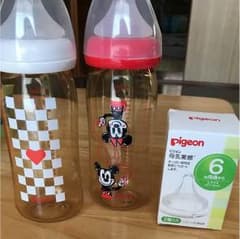 プラスチック哺乳瓶セットのサムネイル