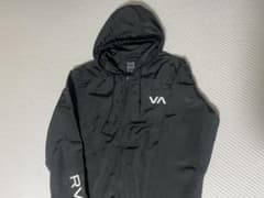 RVCA フード付きナイロンジャケット ブラック　サイズSのサムネイル
