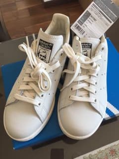 新品！ アディダス adidas スタンスミス スニーカー [お値引きしました］のサムネイル