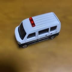 トミカ スズキ エブリイ パトカーのサムネイル