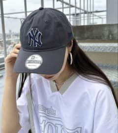 【完売品】NEW ERA 9TWENTY ニューヨークヤンキース キャップのサムネイル