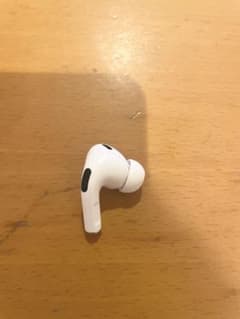 AirPods Pro ワイヤレスイヤホン ホワイト右耳のサムネイル